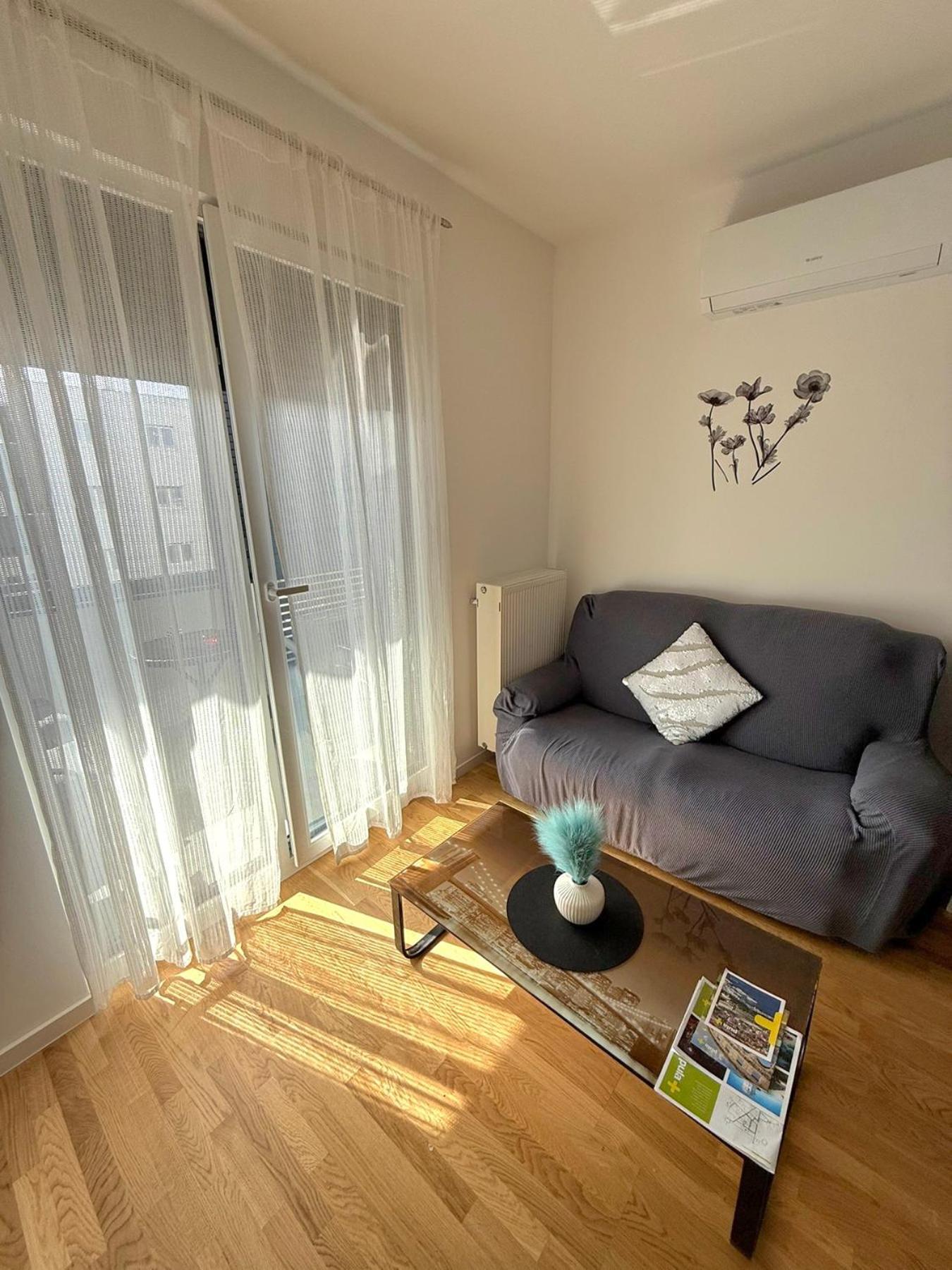 Apartment Lana With Private Parking Pula
